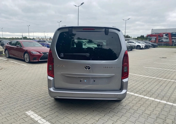 Toyota Proace City Verso cena 154999 przebieg: 15, rok produkcji 2024 z Poznań małe 92